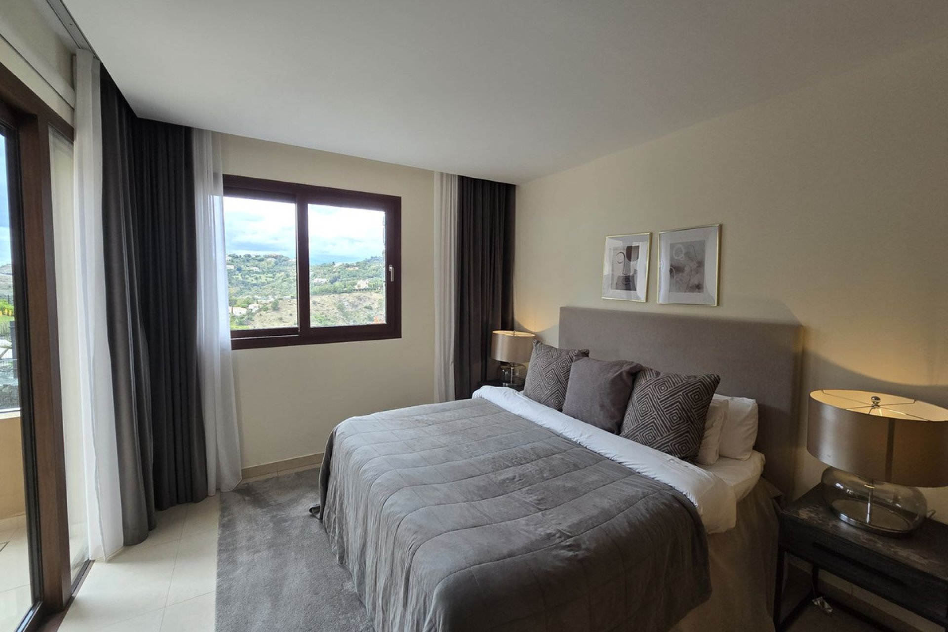 Resale - Ground floor apartment - Benahavís - Benahavís Centro