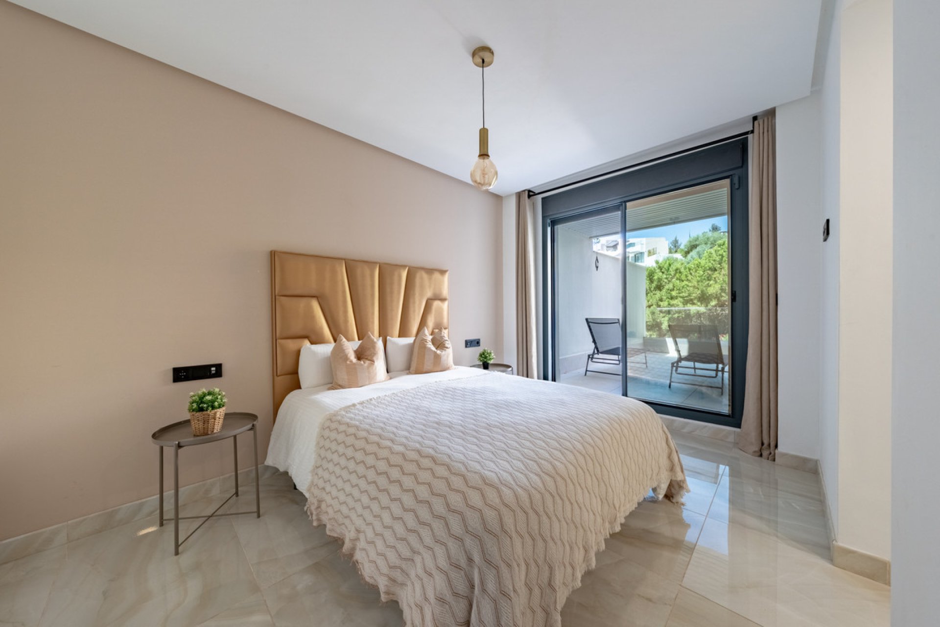 Resale - Ground floor apartment - Benahavís - Benahavís Centro