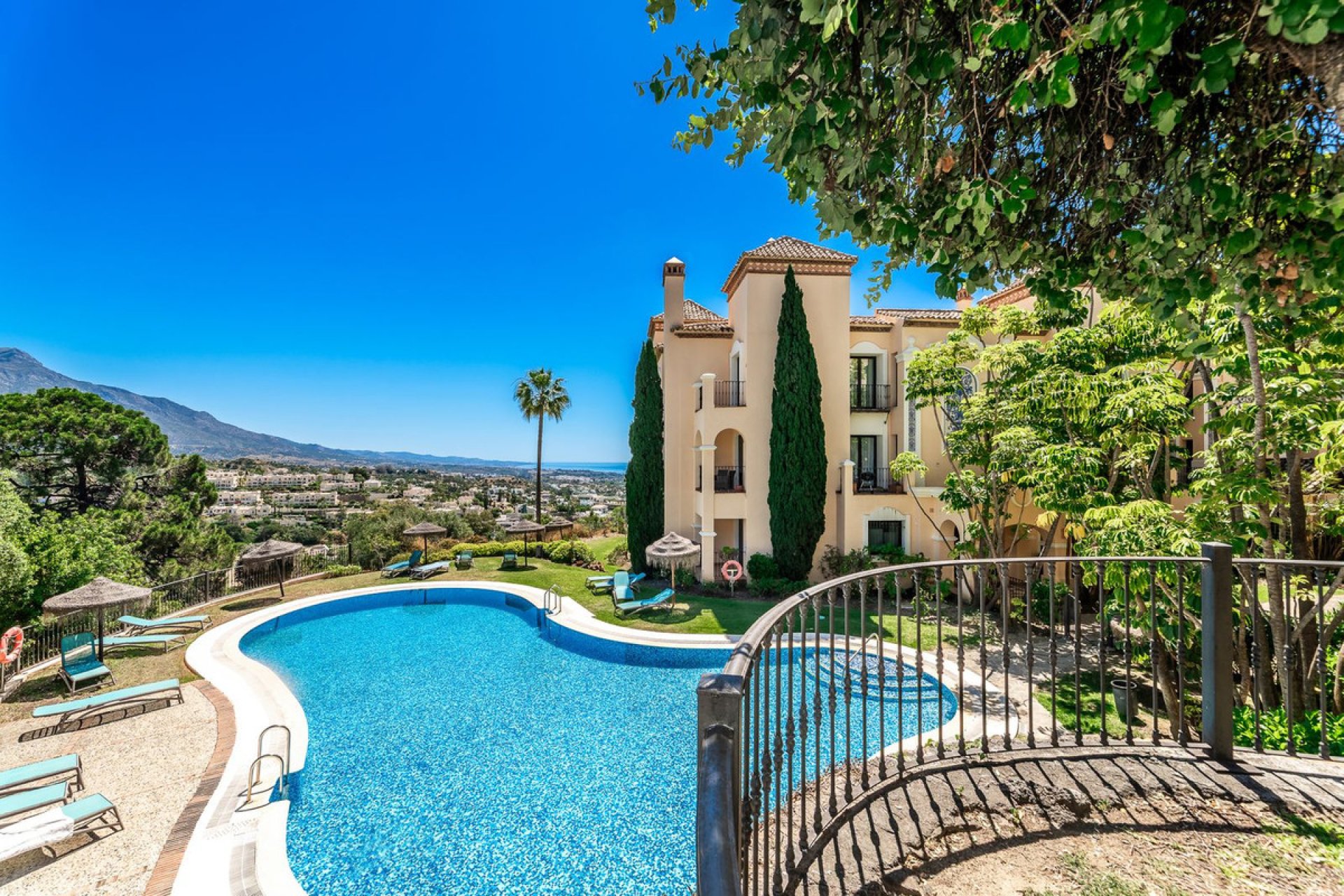 Resale - Ground floor apartment - Benahavís - La Quinta