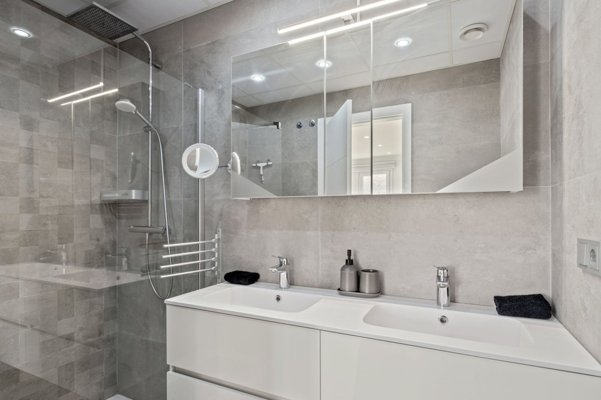 Resale - Ground floor apartment - Benalmádena - Benalmadena Costa