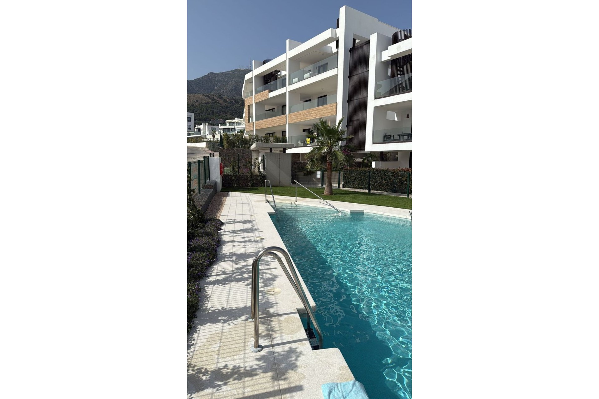 Resale - Ground floor apartment - Benalmádena - Benalmadena Costa