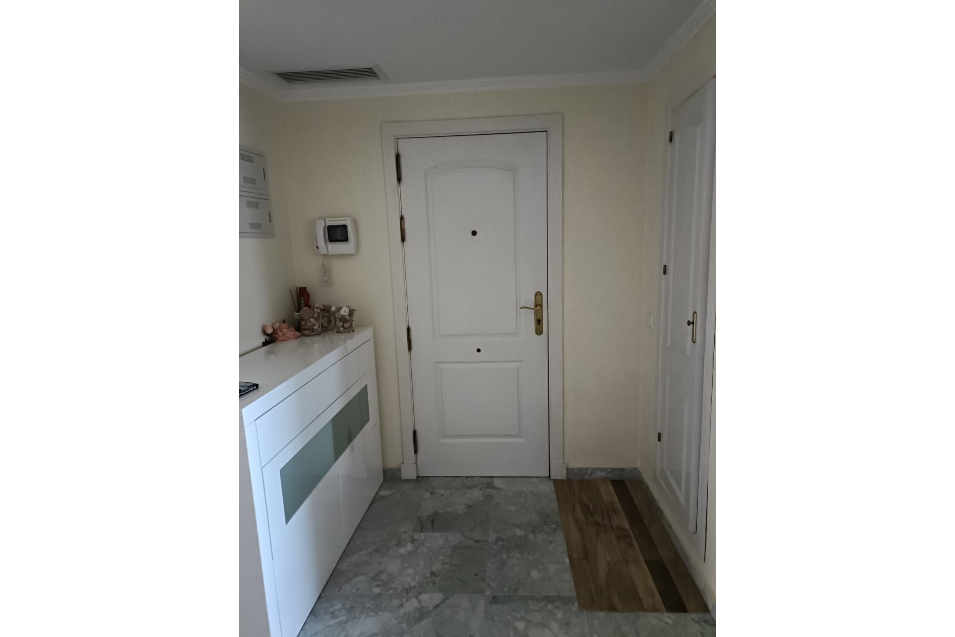 Resale - Ground floor apartment - Benalmádena - Benalmadena Costa