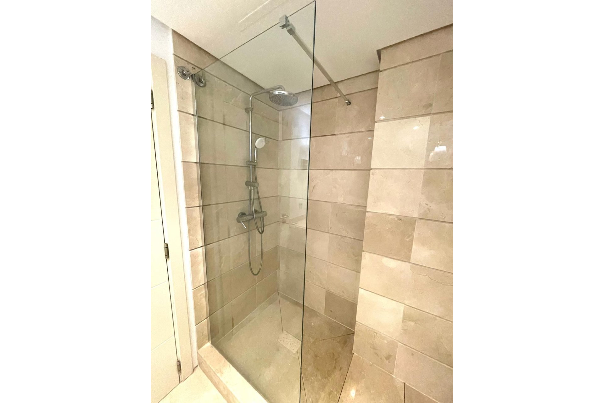 Resale - Ground floor apartment - Casares - Casares Centro