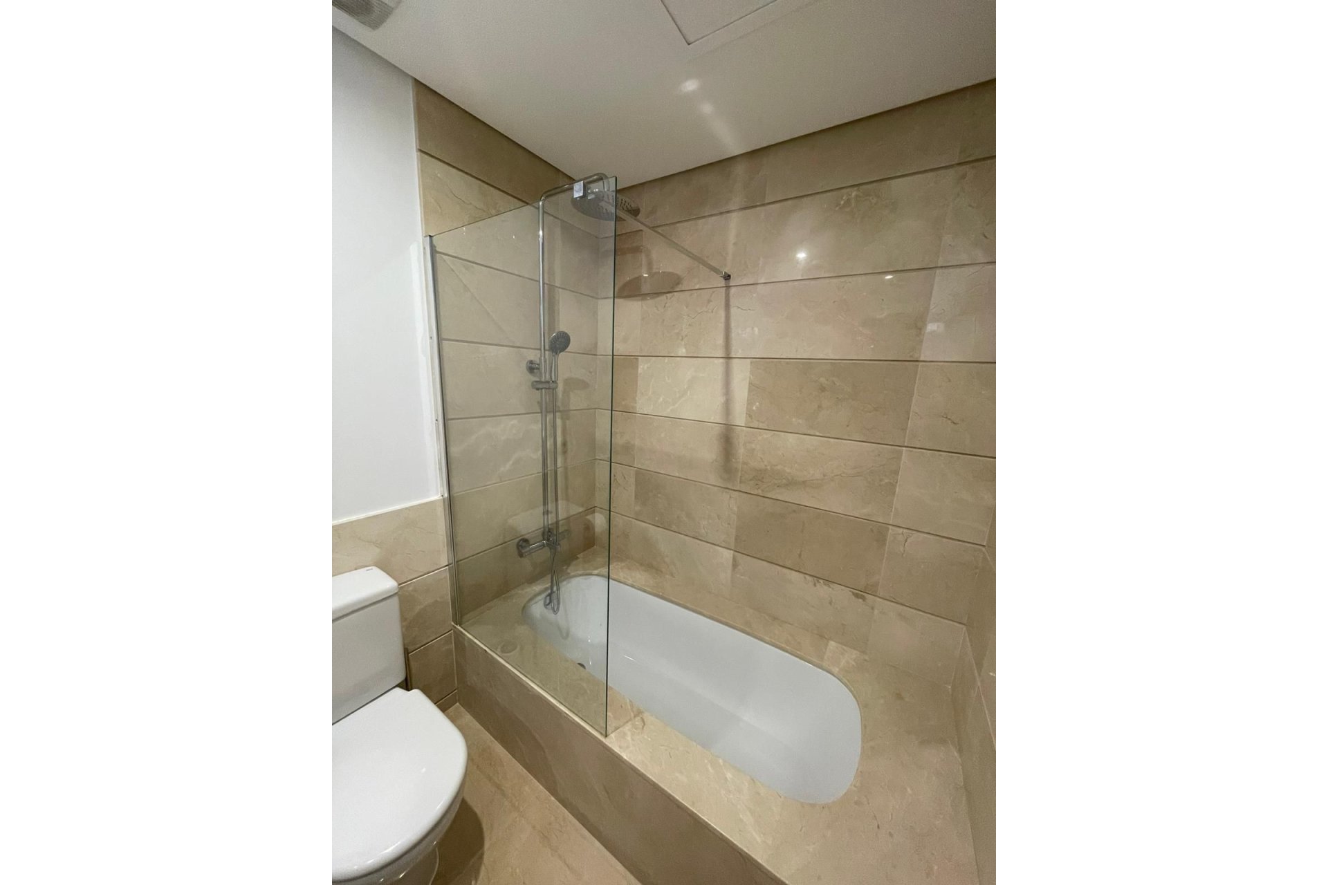 Resale - Ground floor apartment - Casares - Casares Centro