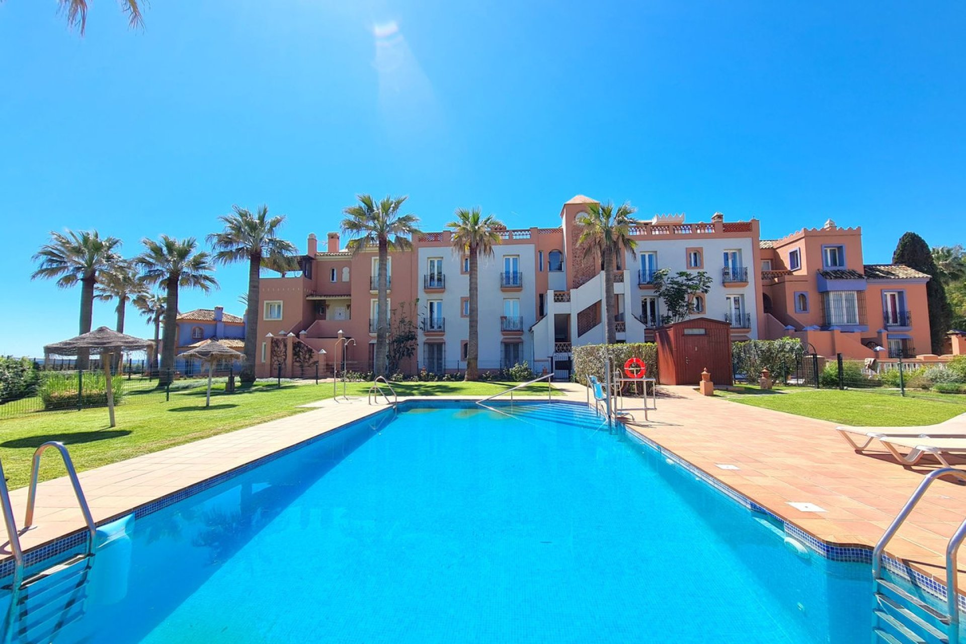 Resale - Ground floor apartment - Casares - Casares Playa
