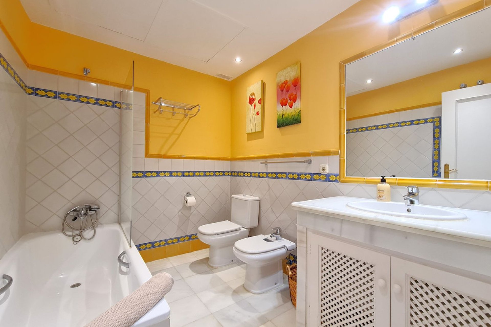 Resale - Ground floor apartment - Casares - Casares Playa