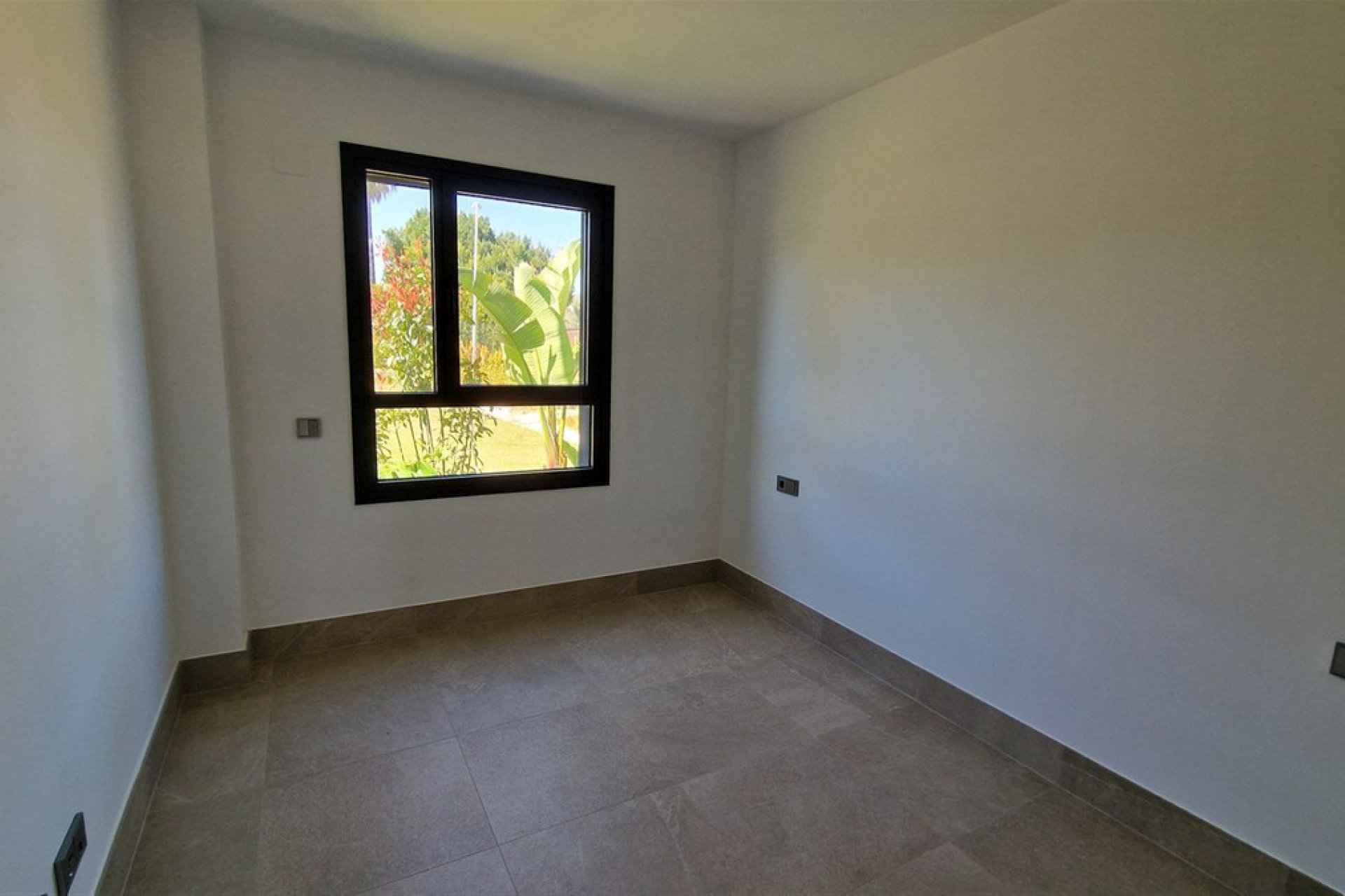 Resale - Ground floor apartment - Casares - Casares Playa