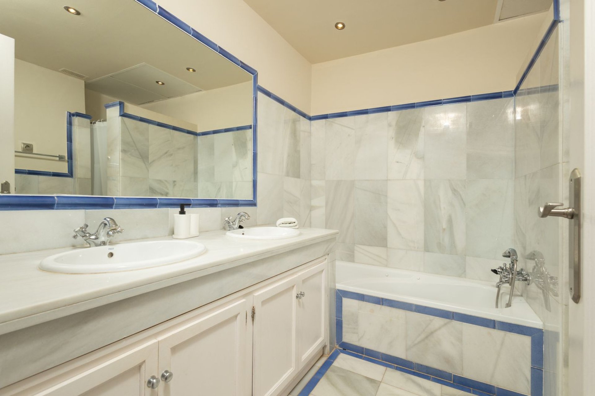 Resale - Ground floor apartment - Casares - Casares Playa