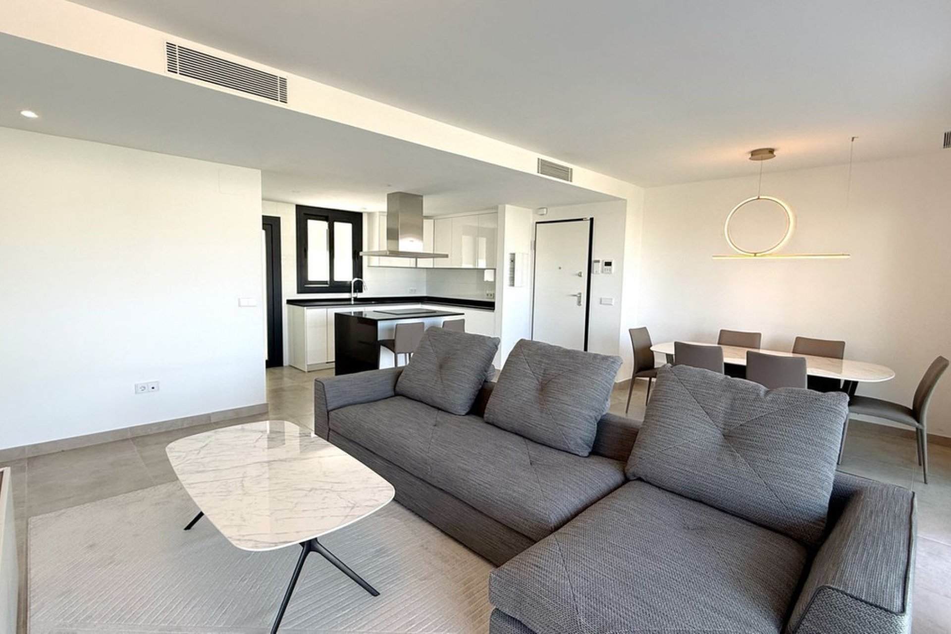 Resale - Ground floor apartment - Estepona - Atalaya