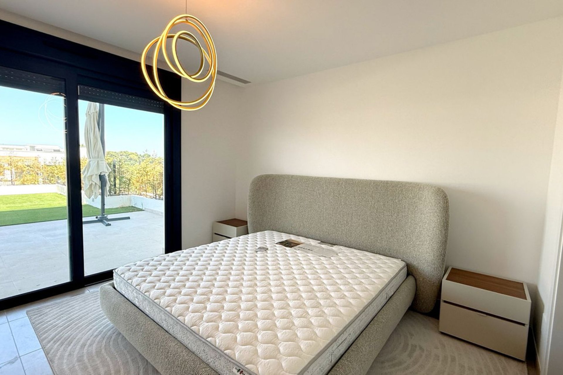 Resale - Ground floor apartment - Estepona - Atalaya