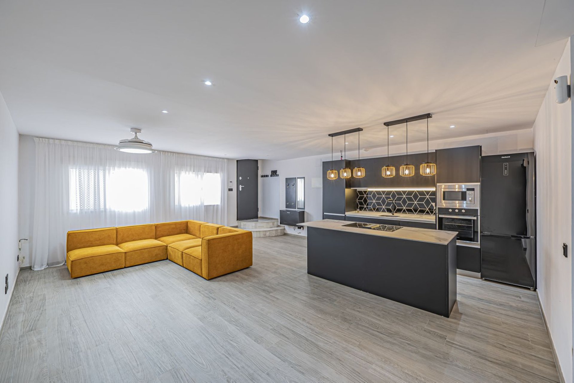 Resale - Ground floor apartment - Estepona - Atalaya