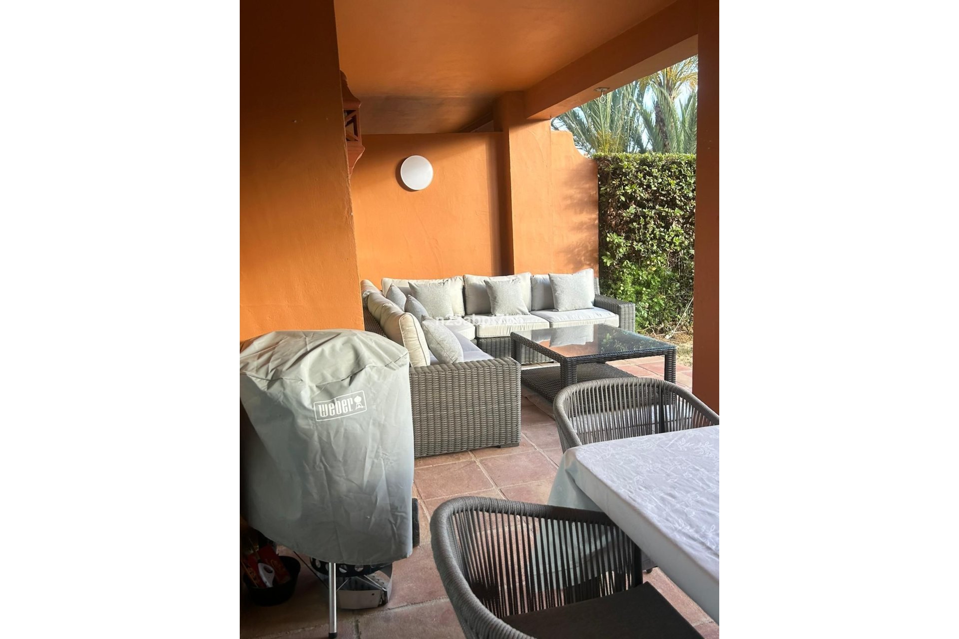 Resale - Ground floor apartment - Estepona - Atalaya