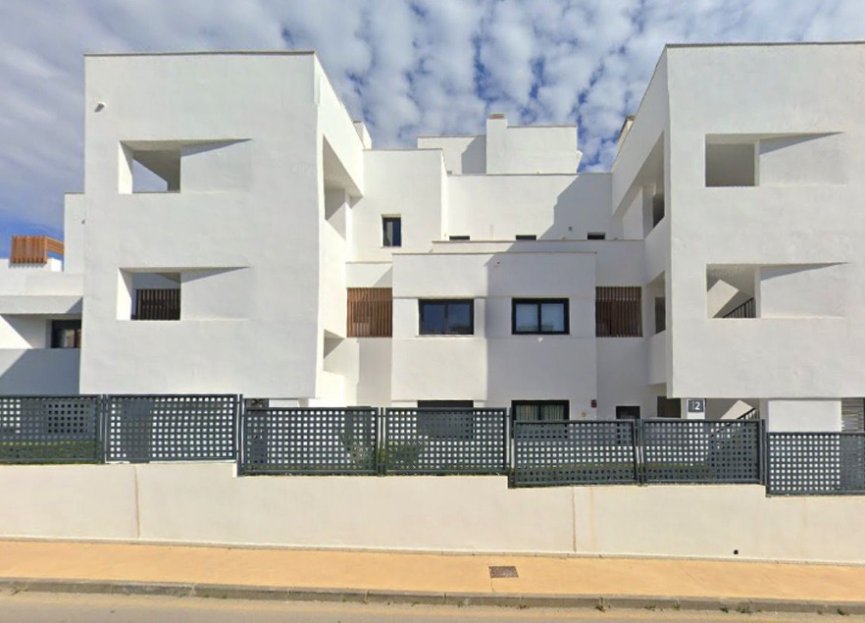 Resale - Ground floor apartment - Estepona - Bel Air