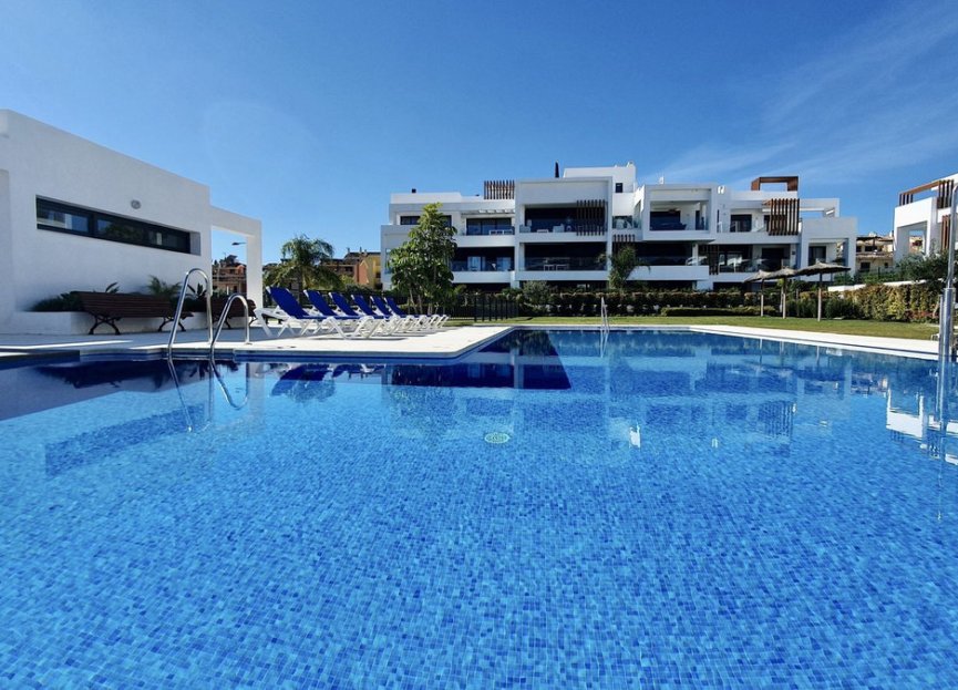 Resale - Ground floor apartment - Estepona - Bel Air