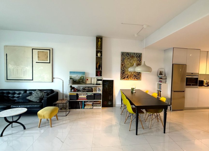 Resale - Ground floor apartment - Estepona - Bel Air