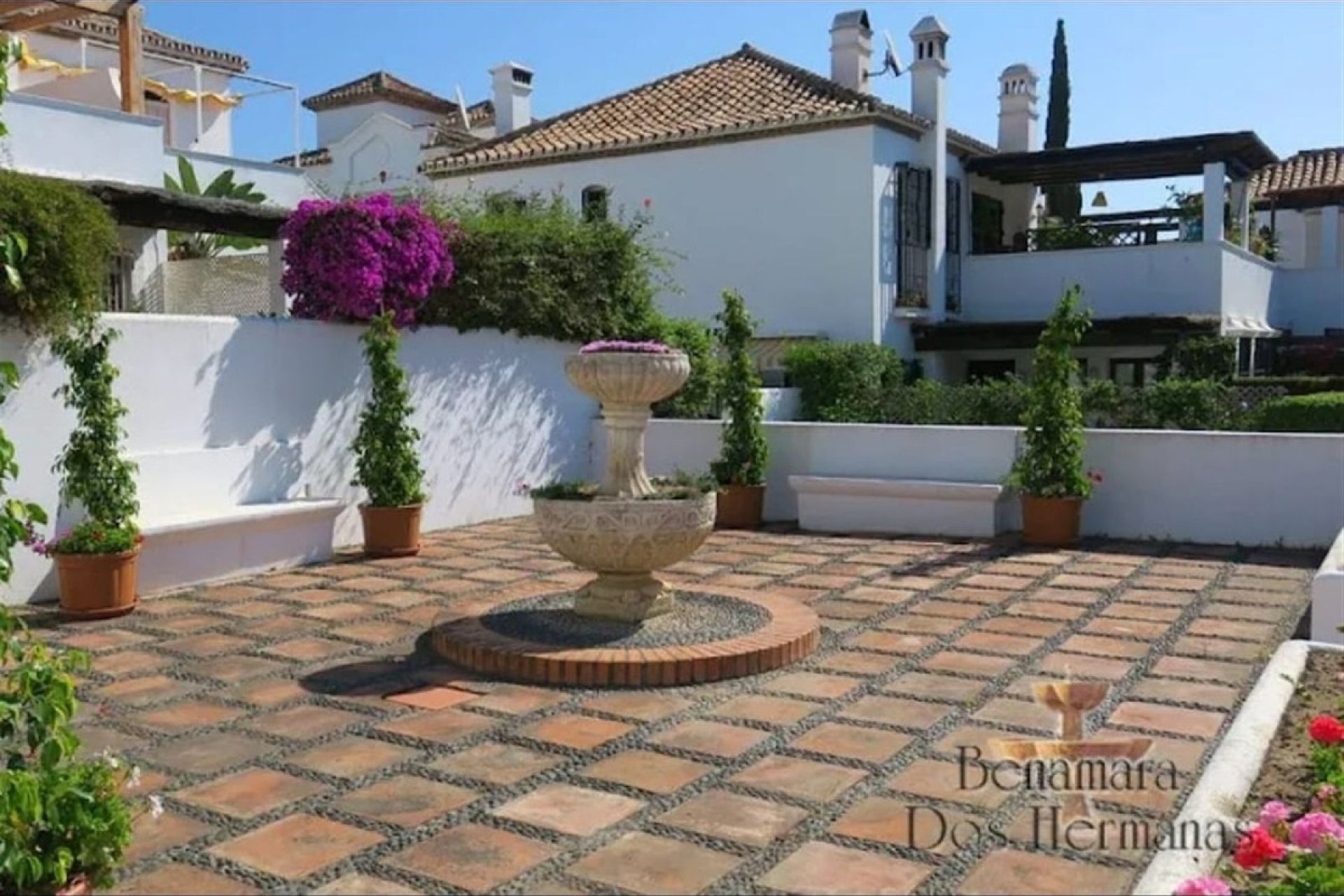 Resale - Ground floor apartment - Estepona - Benamara