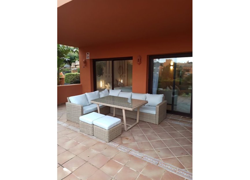 Resale - Ground floor apartment - Estepona - Buenas Noches