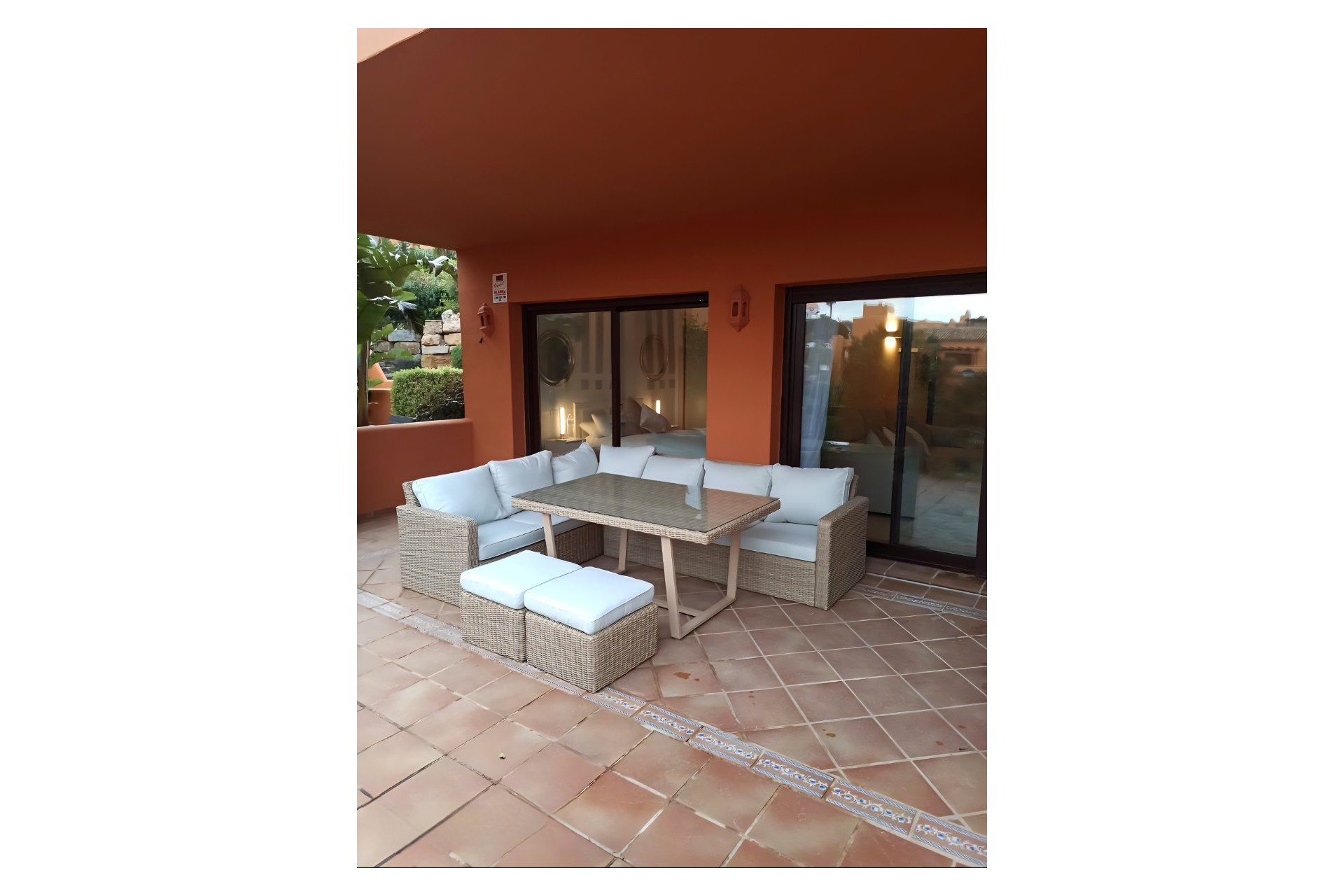 Resale - Ground floor apartment - Estepona - Buenas Noches