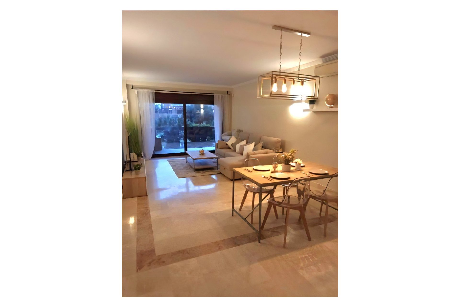 Resale - Ground floor apartment - Estepona - Buenas Noches