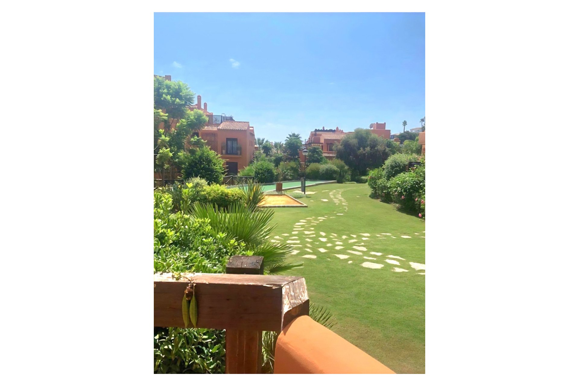 Resale - Ground floor apartment - Estepona - Buenas Noches