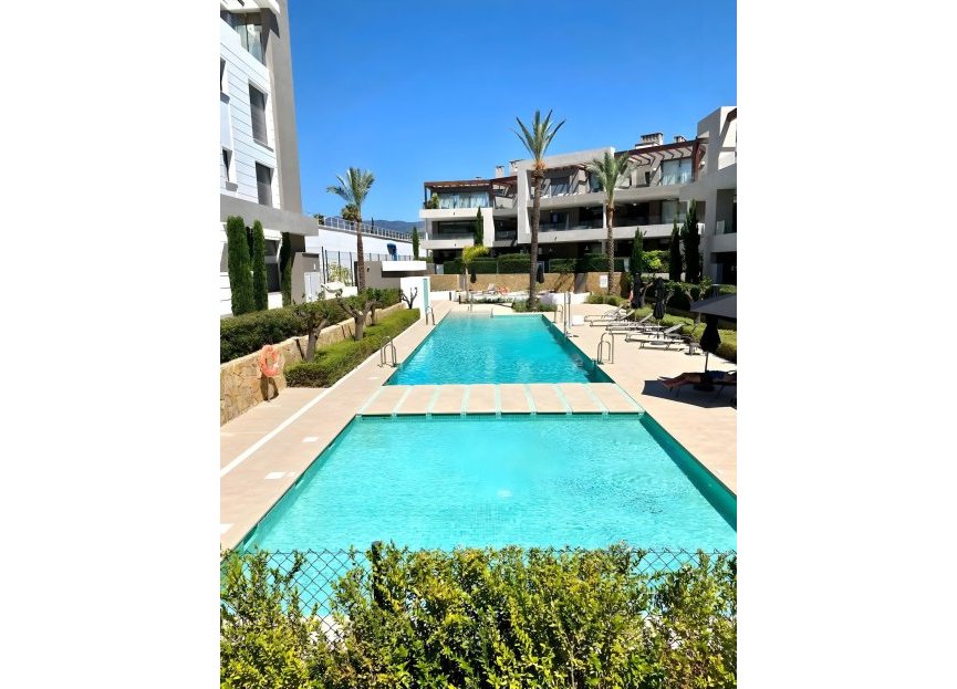 Resale - Ground floor apartment - Estepona - Cancelada