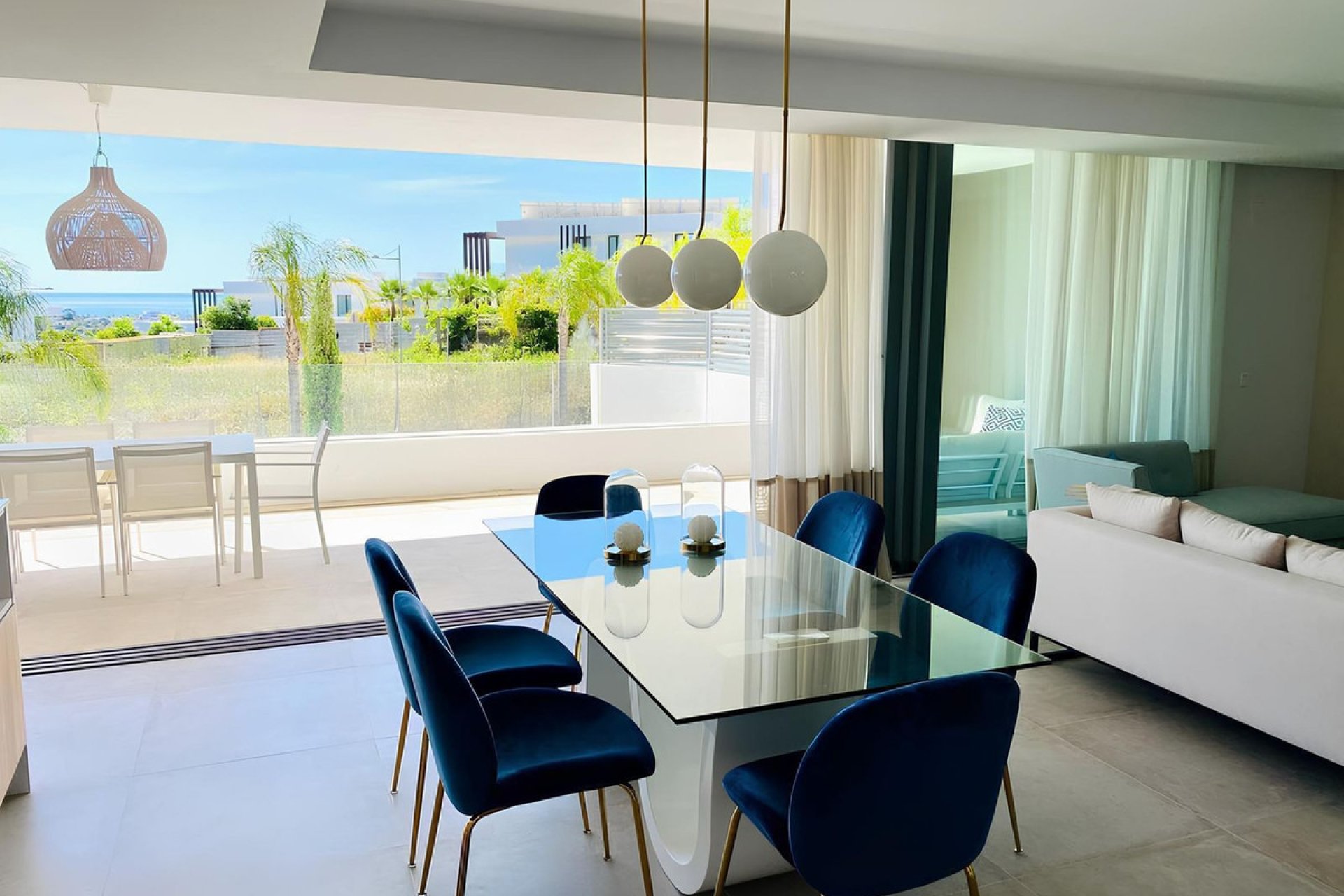 Resale - Ground floor apartment - Estepona - Cancelada