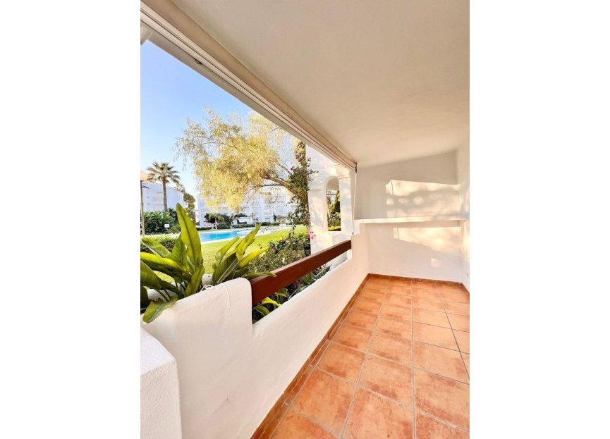 Resale - Ground floor apartment - Estepona - Costalita