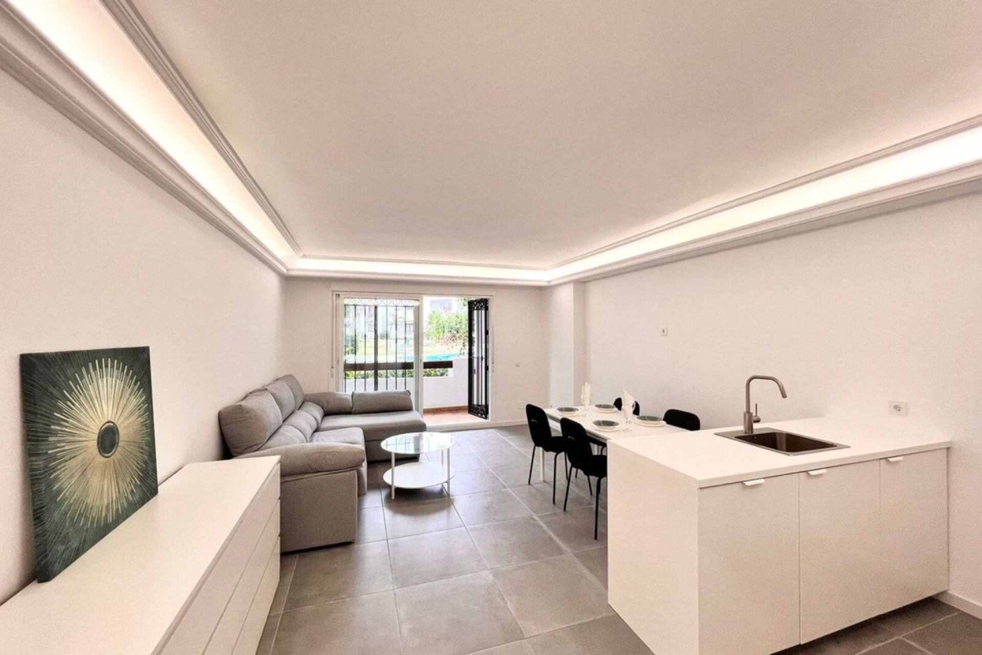 Resale - Ground floor apartment - Estepona - Costalita