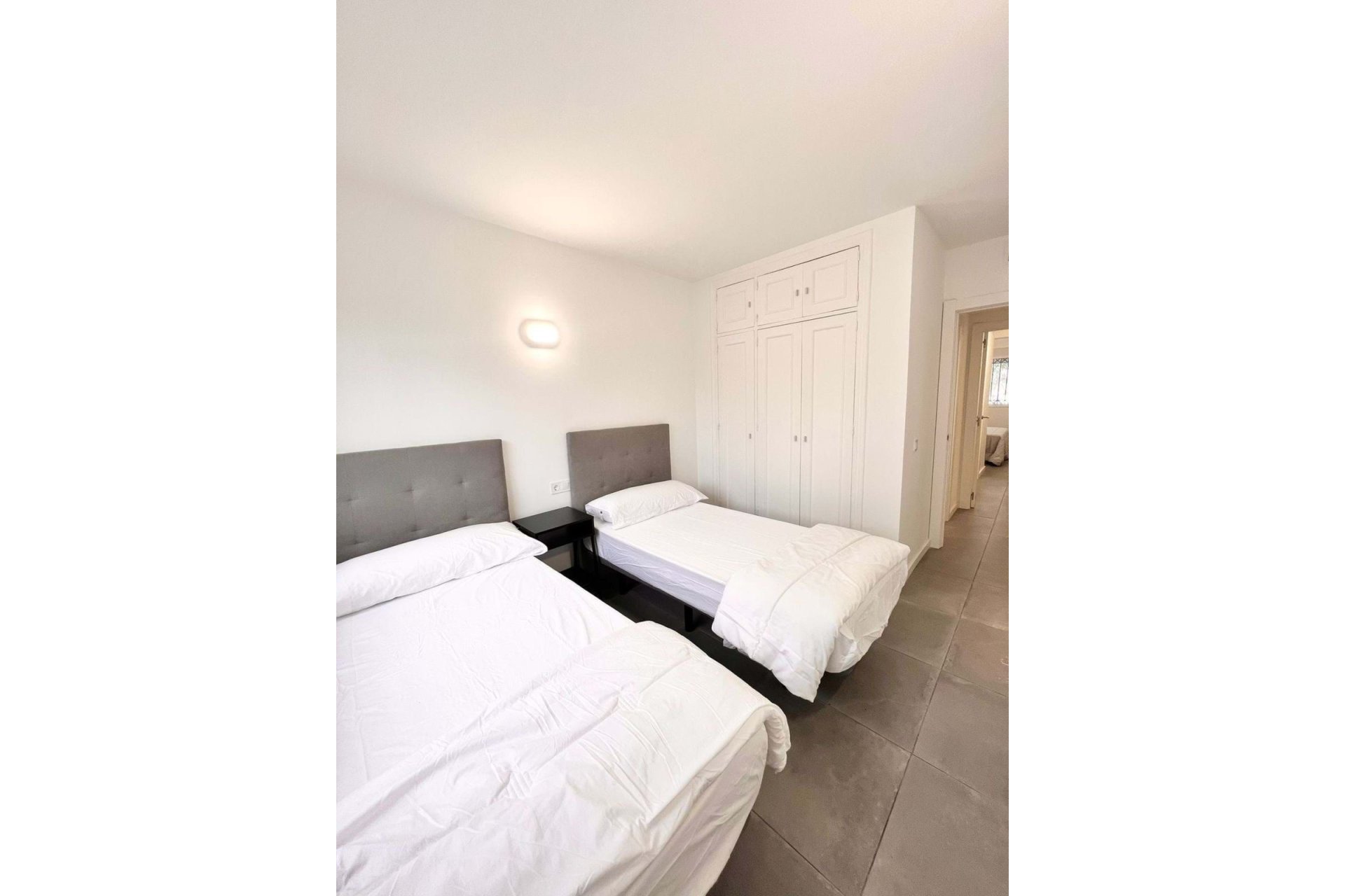 Resale - Ground floor apartment - Estepona - Costalita