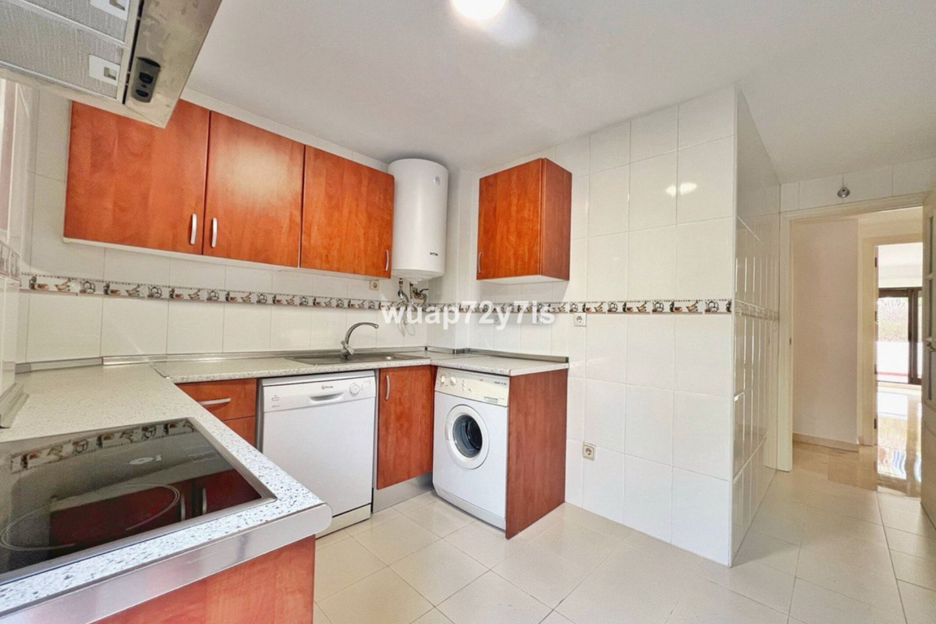 Resale - Ground floor apartment - Estepona - Costalita