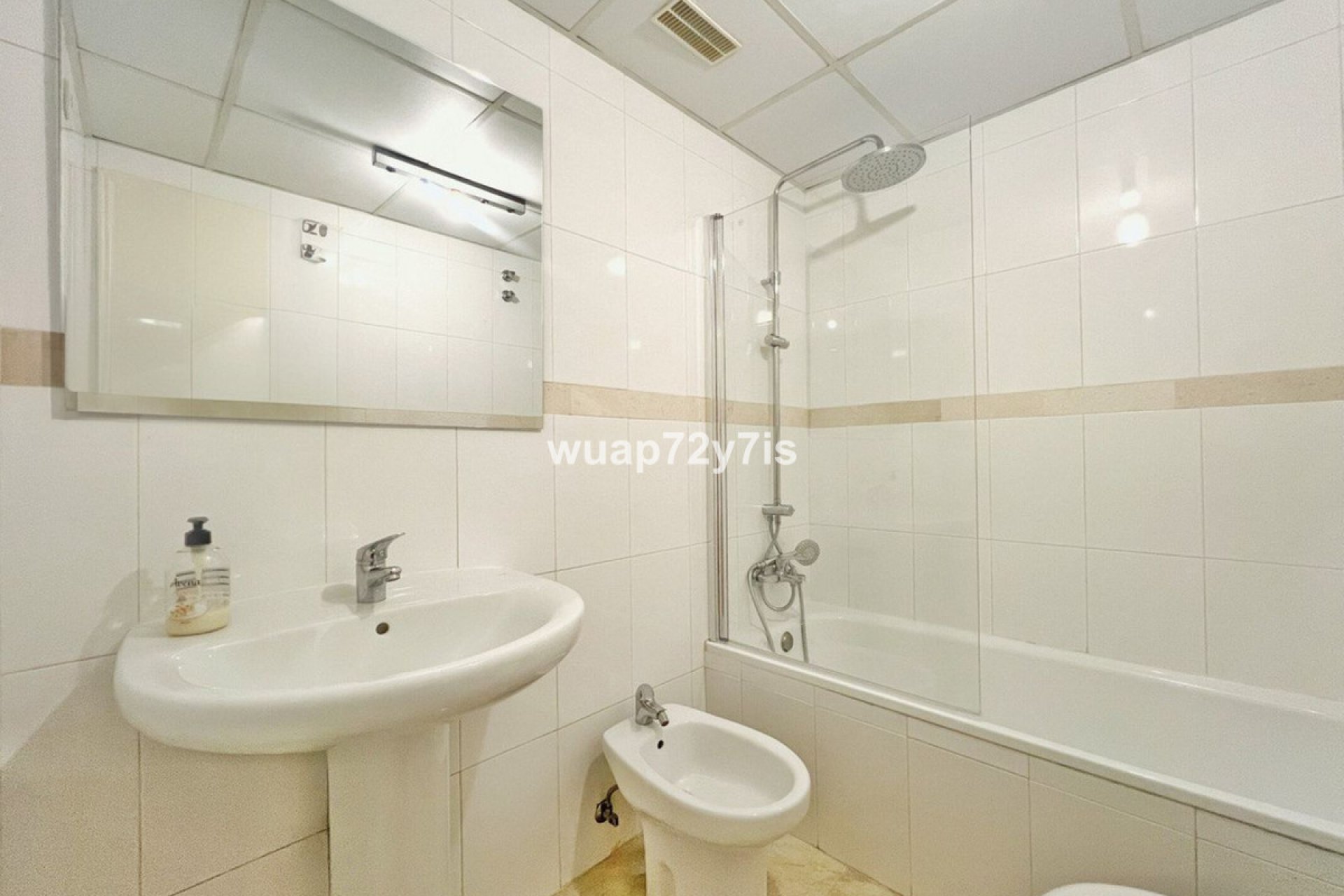 Resale - Ground floor apartment - Estepona - Costalita