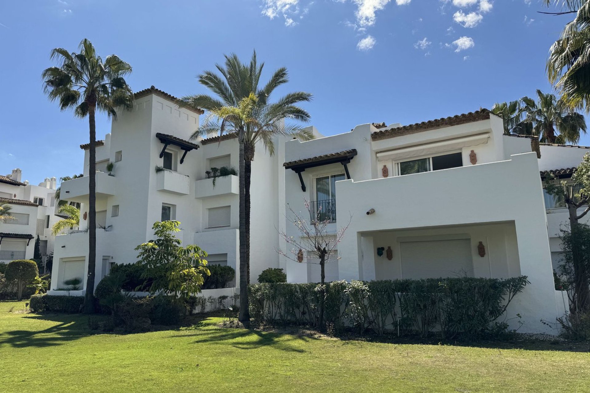 Resale - Ground floor apartment - Estepona - Costalita