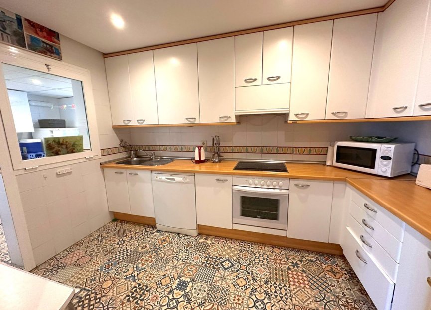 Resale - Ground floor apartment - Estepona - Costalita