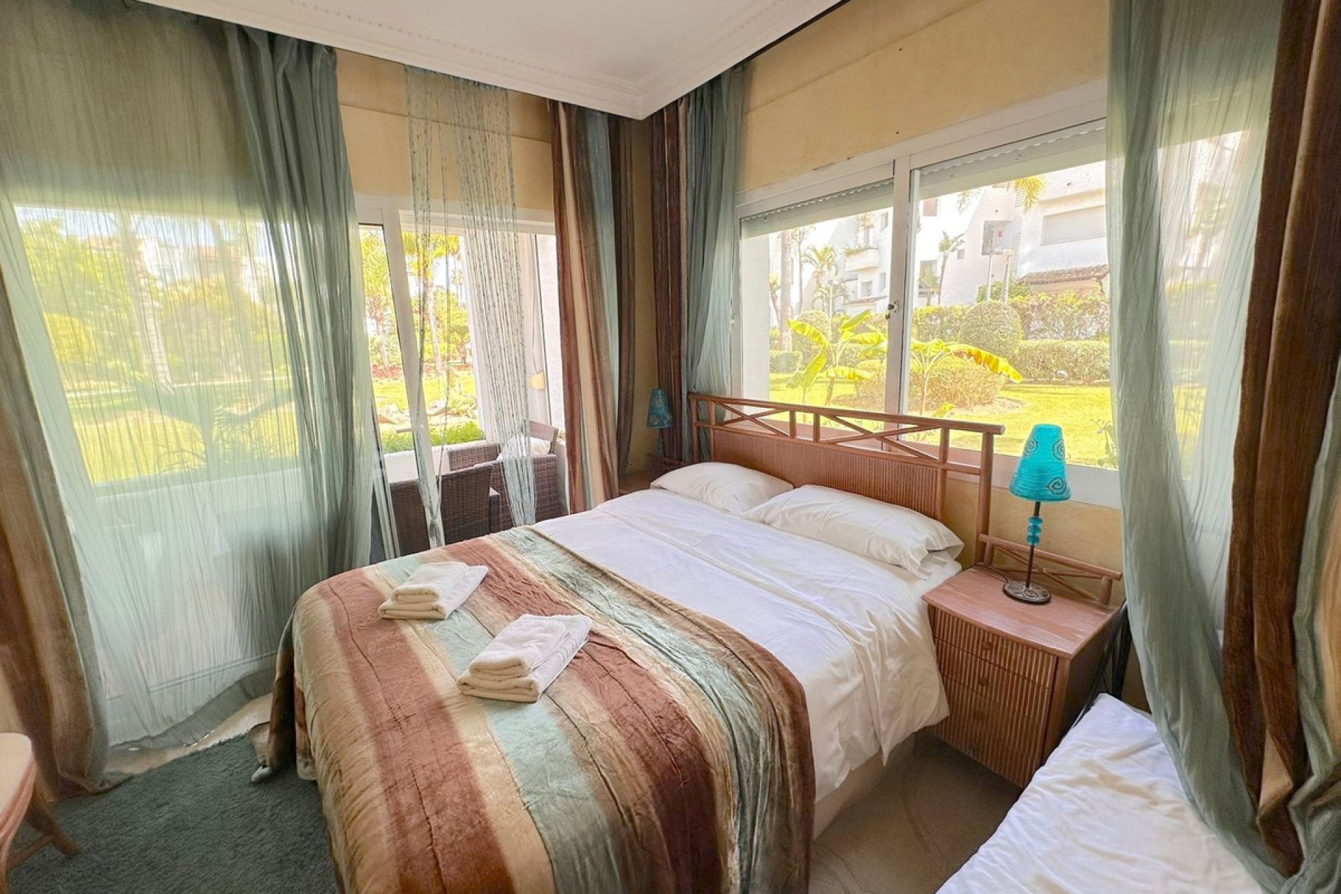 Resale - Ground floor apartment - Estepona - Costalita