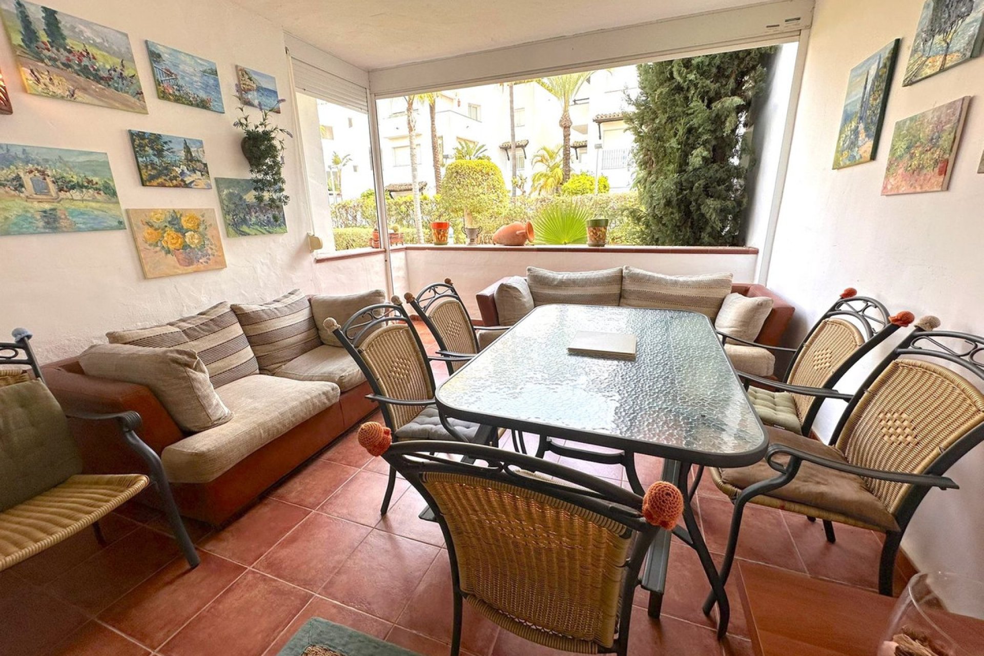 Resale - Ground floor apartment - Estepona - Costalita