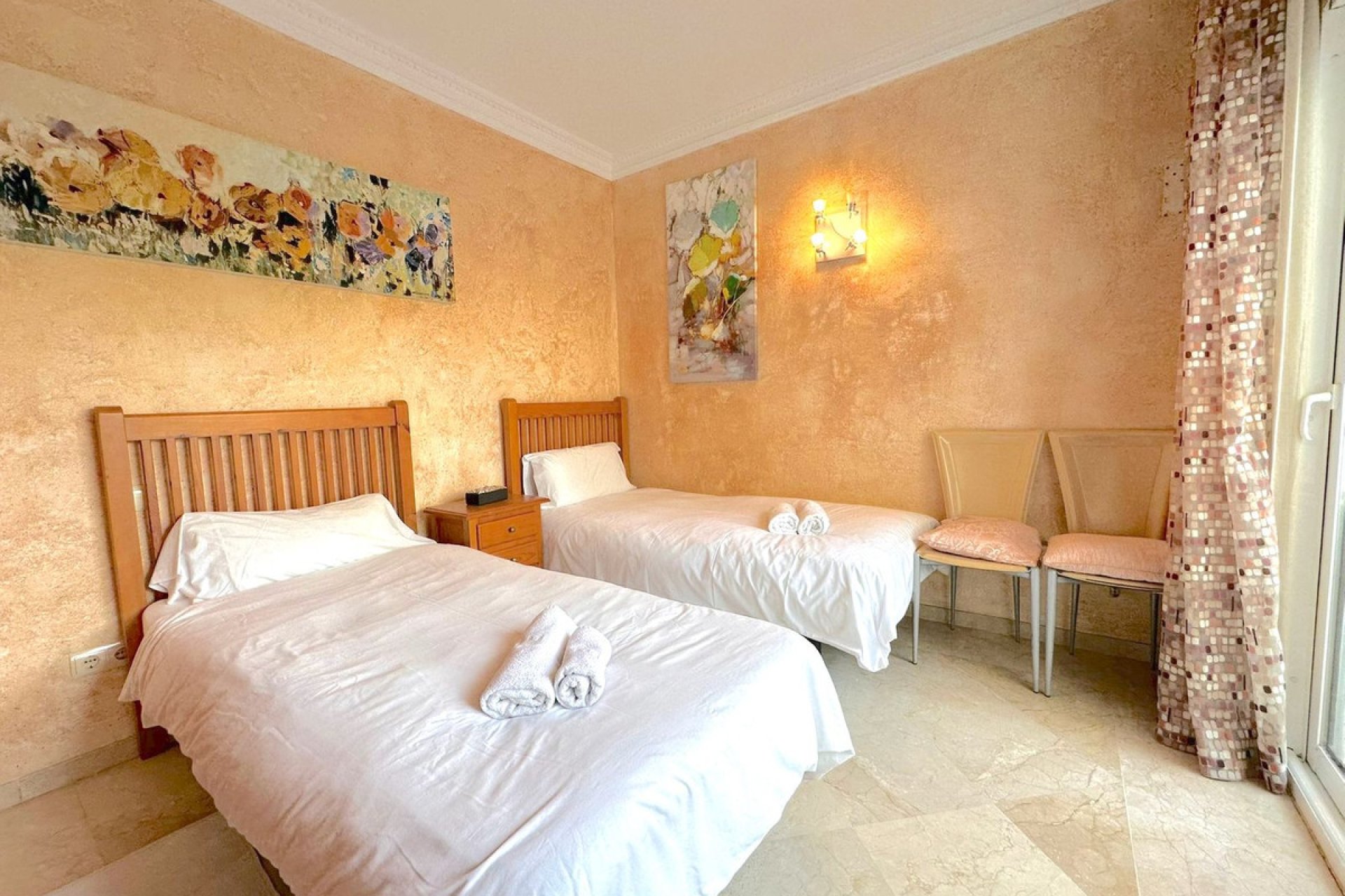 Resale - Ground floor apartment - Estepona - Costalita