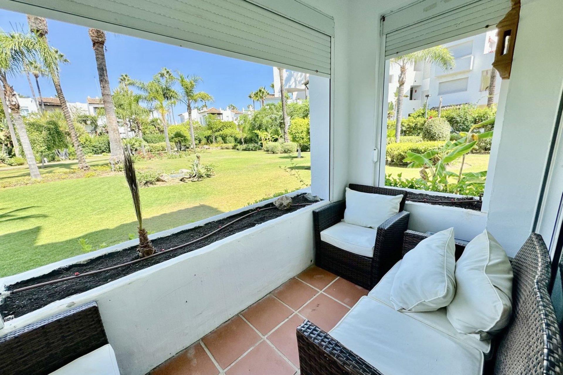 Resale - Ground floor apartment - Estepona - Costalita