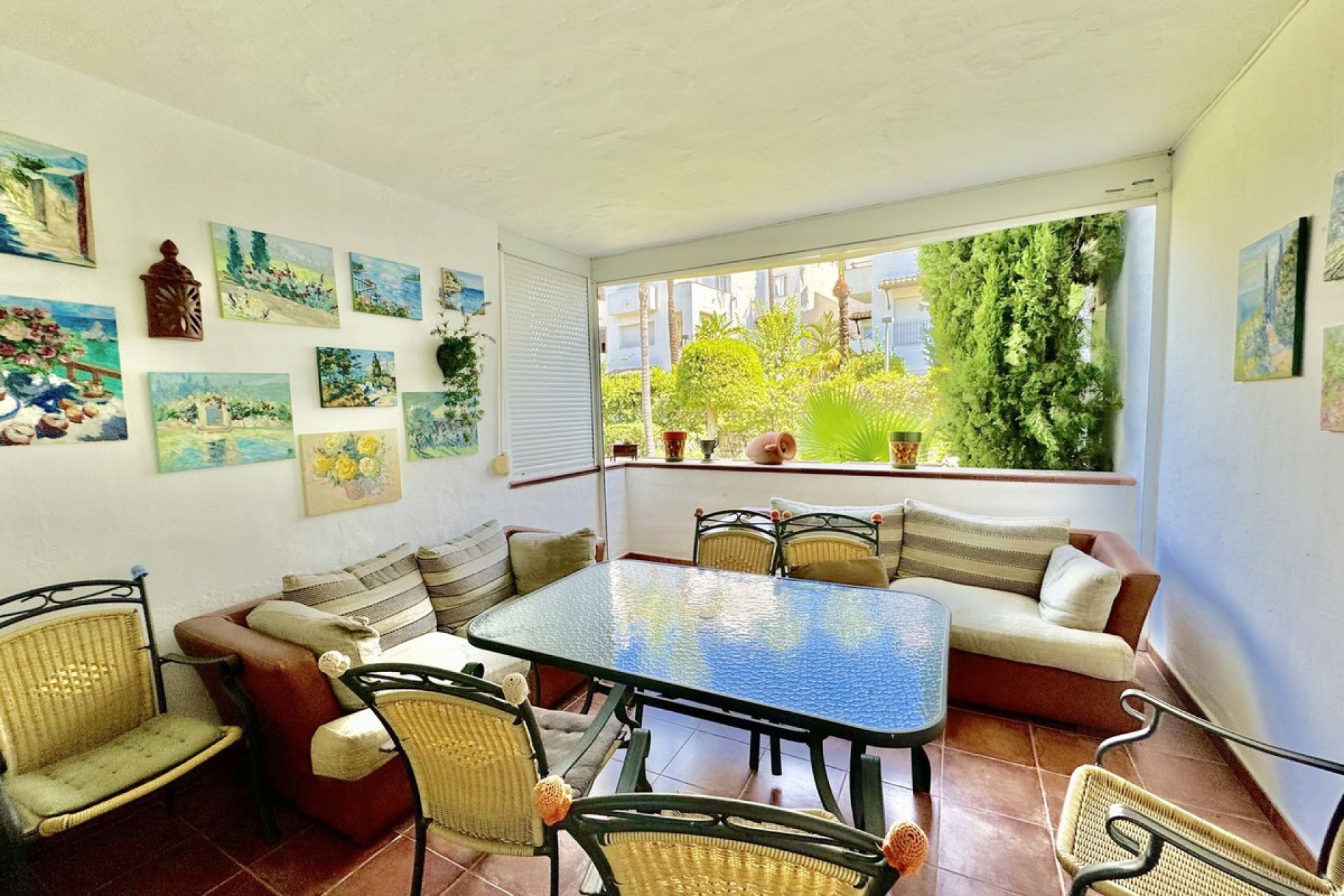 Resale - Ground floor apartment - Estepona - Costalita