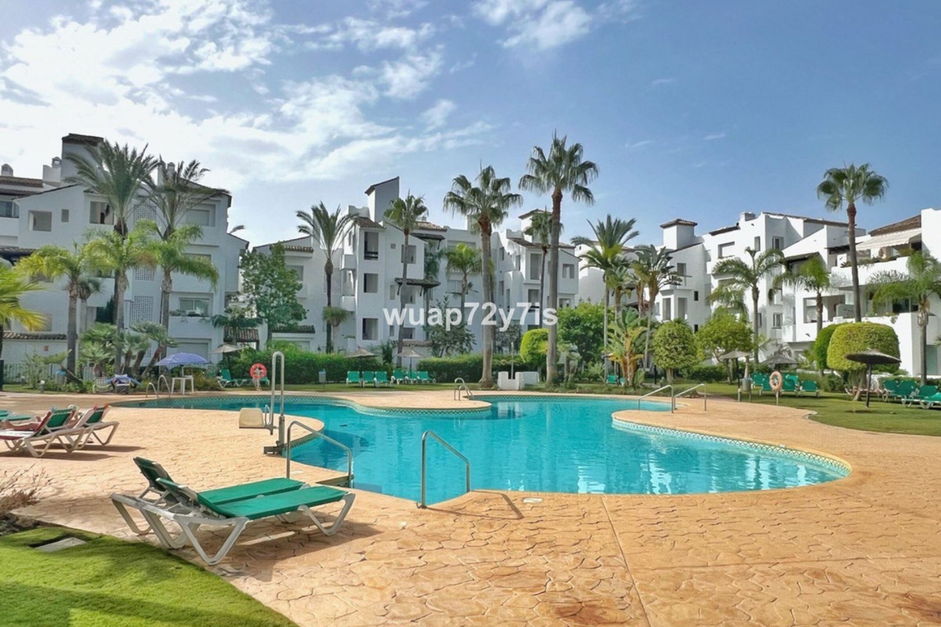 Resale - Ground floor apartment - Estepona - Costalita