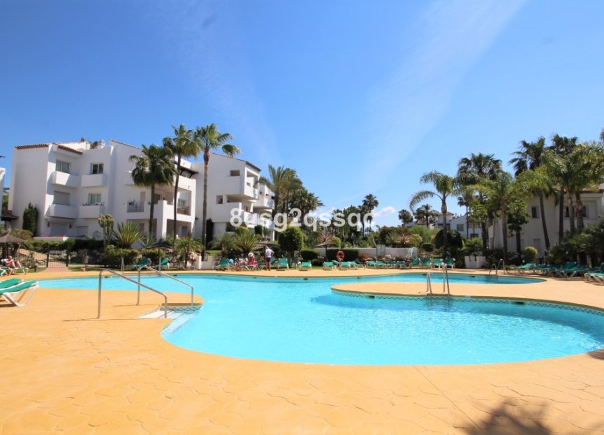 Resale - Ground floor apartment - Estepona - Costalita