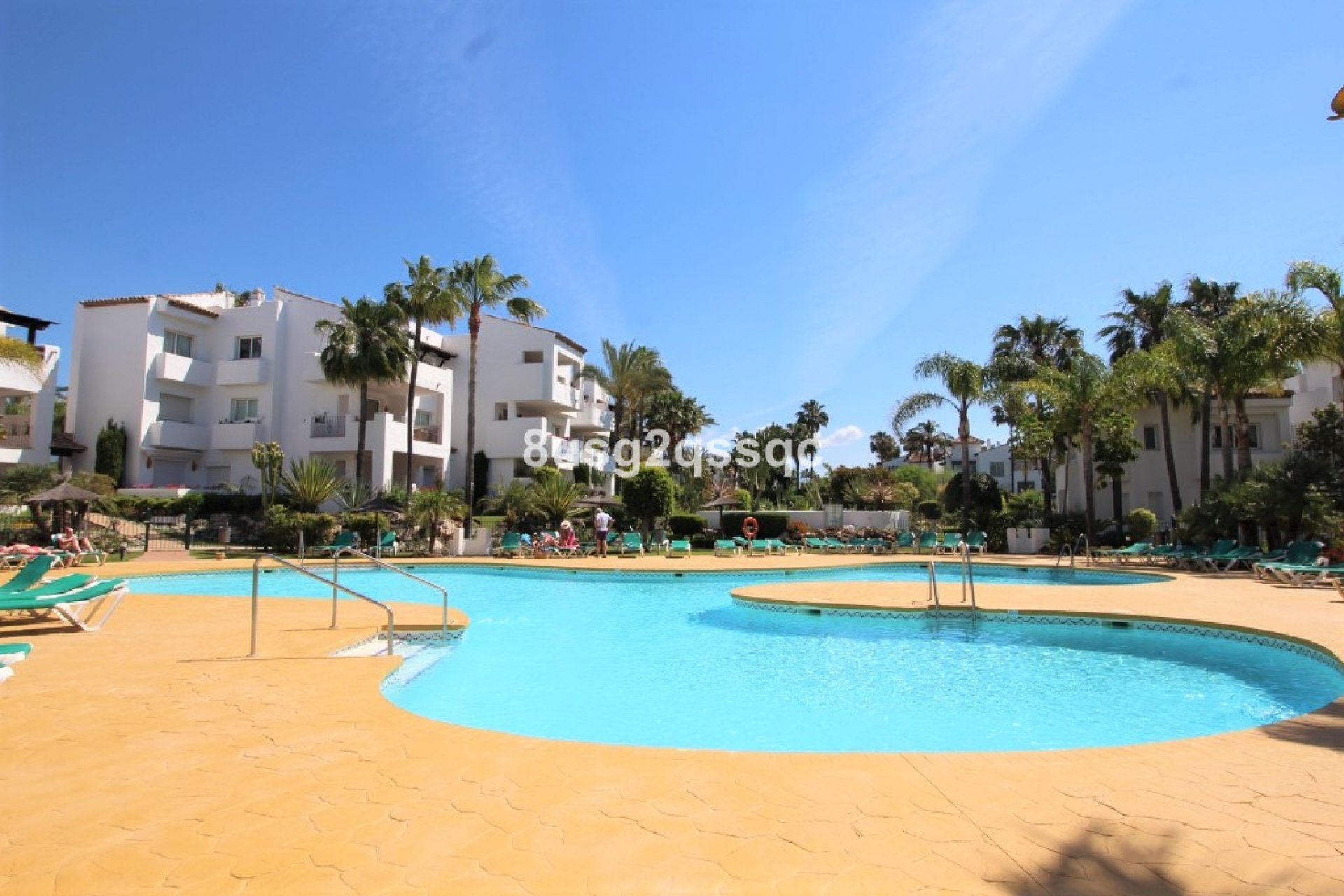 Resale - Ground floor apartment - Estepona - Costalita
