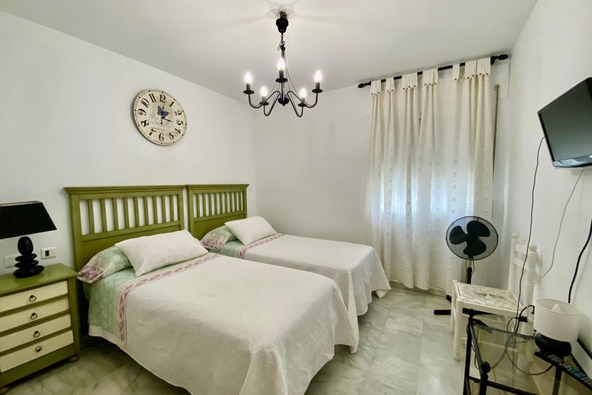 Resale - Ground floor apartment - Estepona - Diana Park