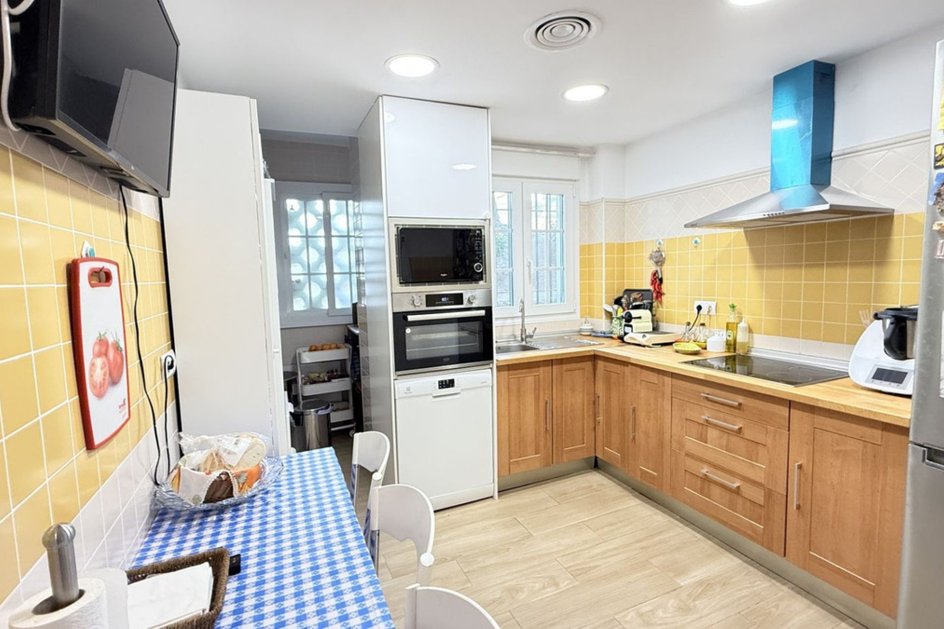 Resale - Ground floor apartment - Estepona - Estepona Centro