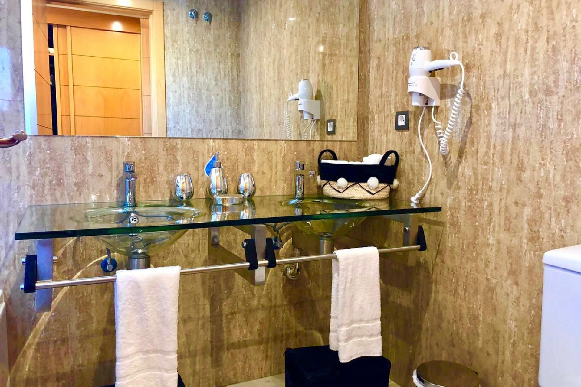 Resale - Ground floor apartment - Estepona - Estepona Centro