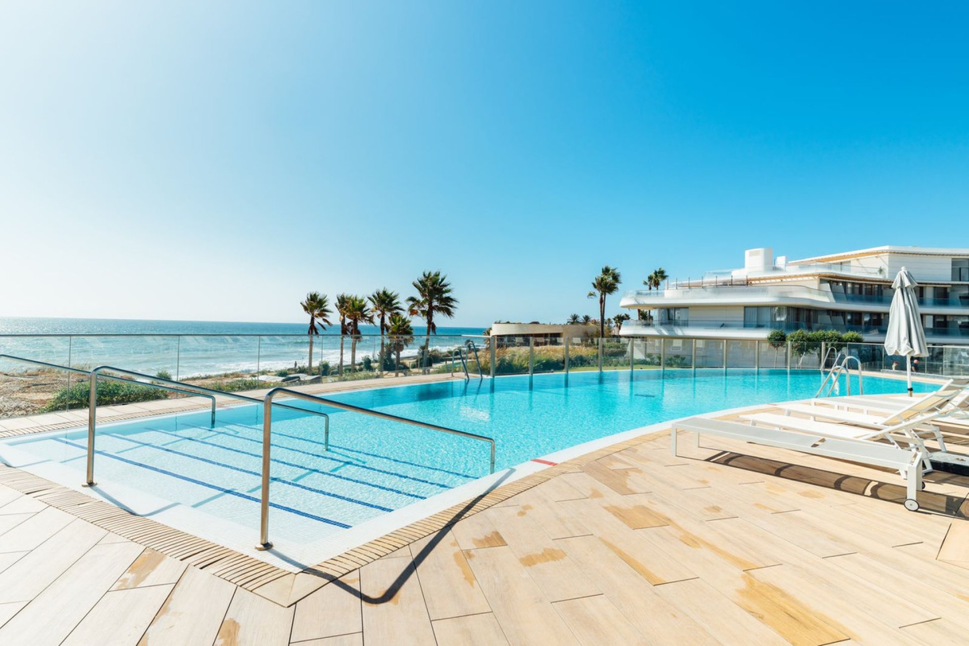 Resale - Ground floor apartment - Estepona - Estepona Centro