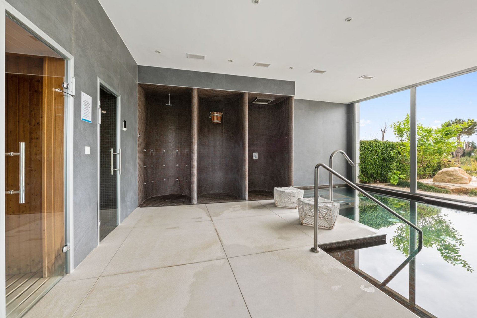 Resale - Ground floor apartment - Estepona - Estepona Centro