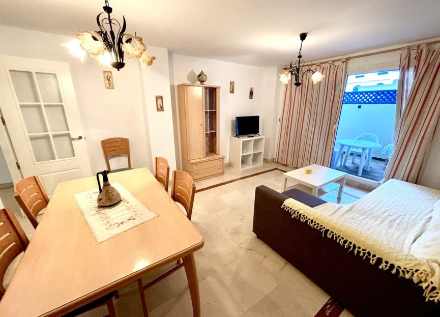 Resale - Ground floor apartment - Estepona - Estepona Centro