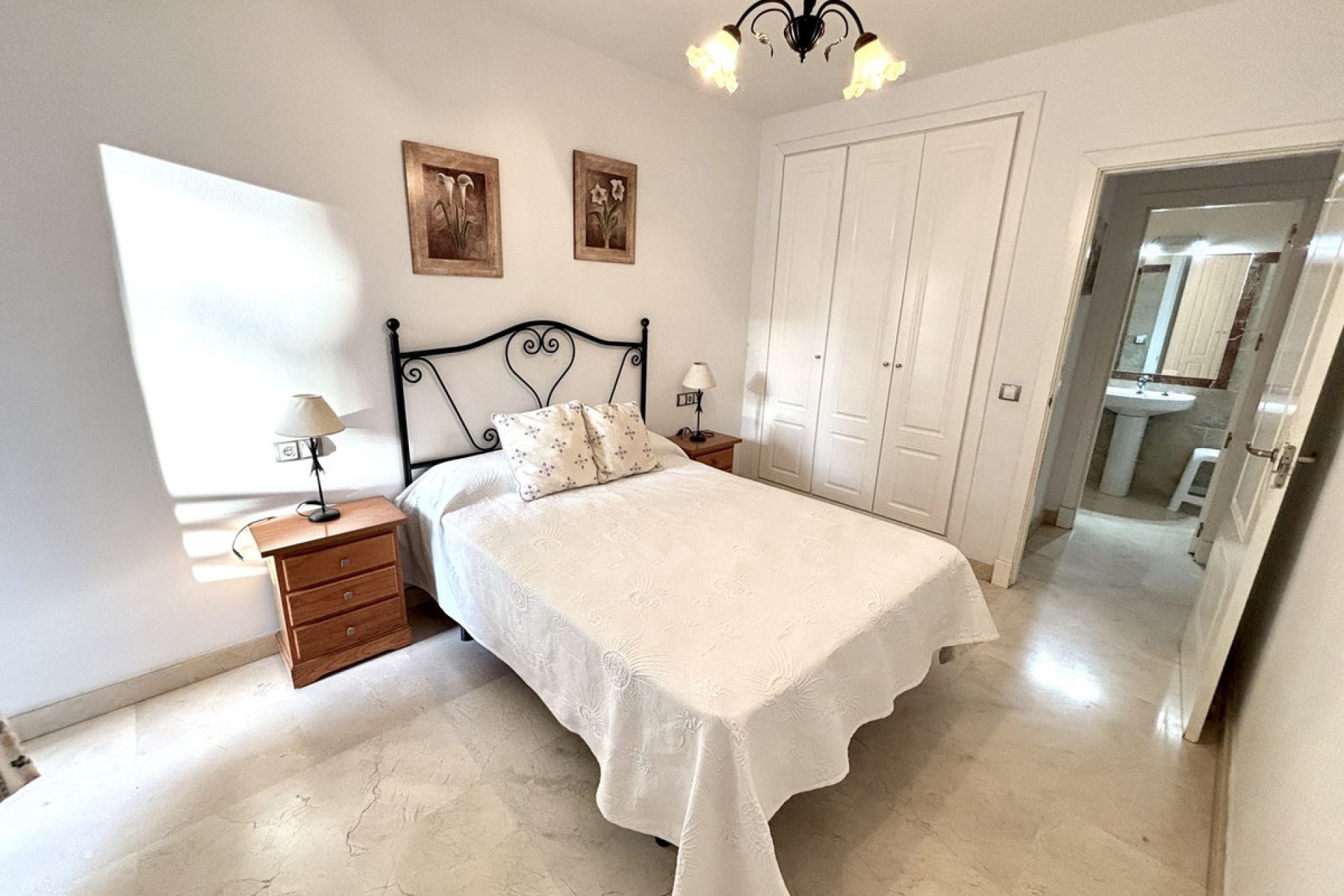 Resale - Ground floor apartment - Estepona - Estepona Centro