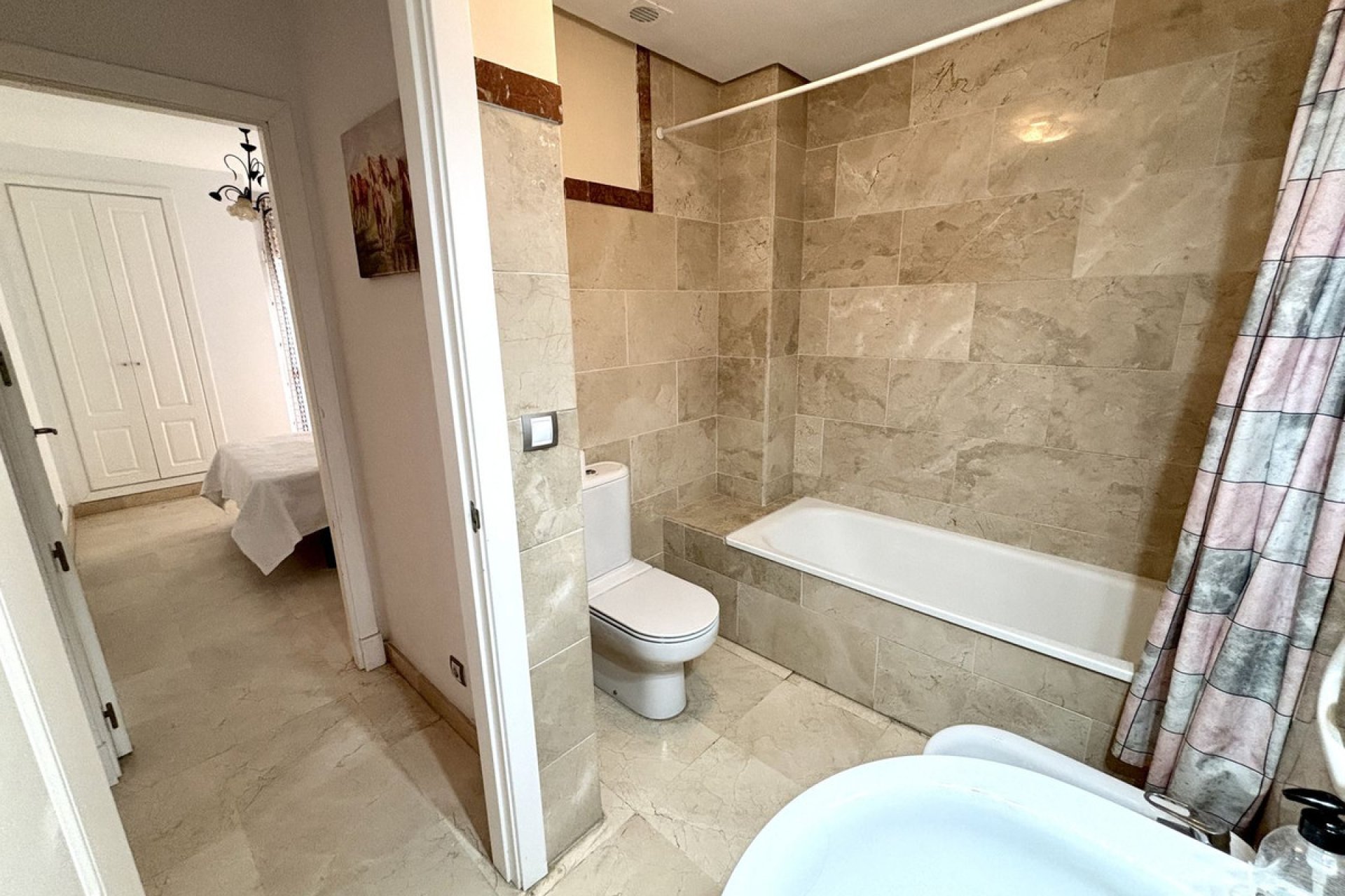 Resale - Ground floor apartment - Estepona - Estepona Centro