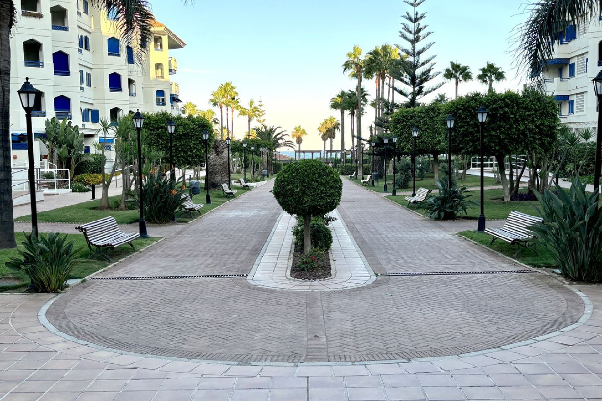 Resale - Ground floor apartment - Estepona - Estepona Centro